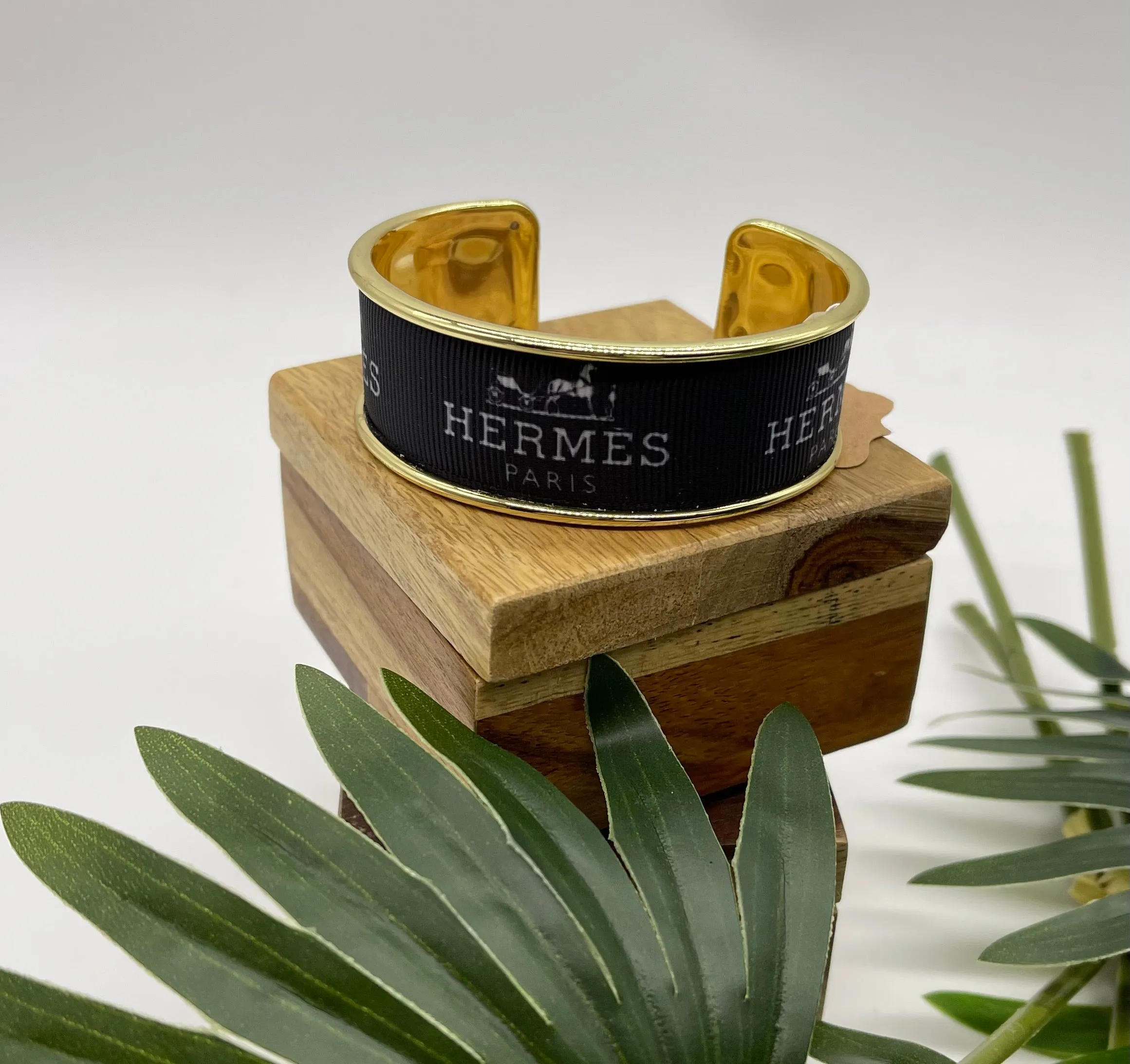 All the horses Cuff Bracelets