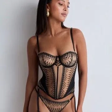 Aubade Voodoo Kiss Guepiere in Black 3D92
