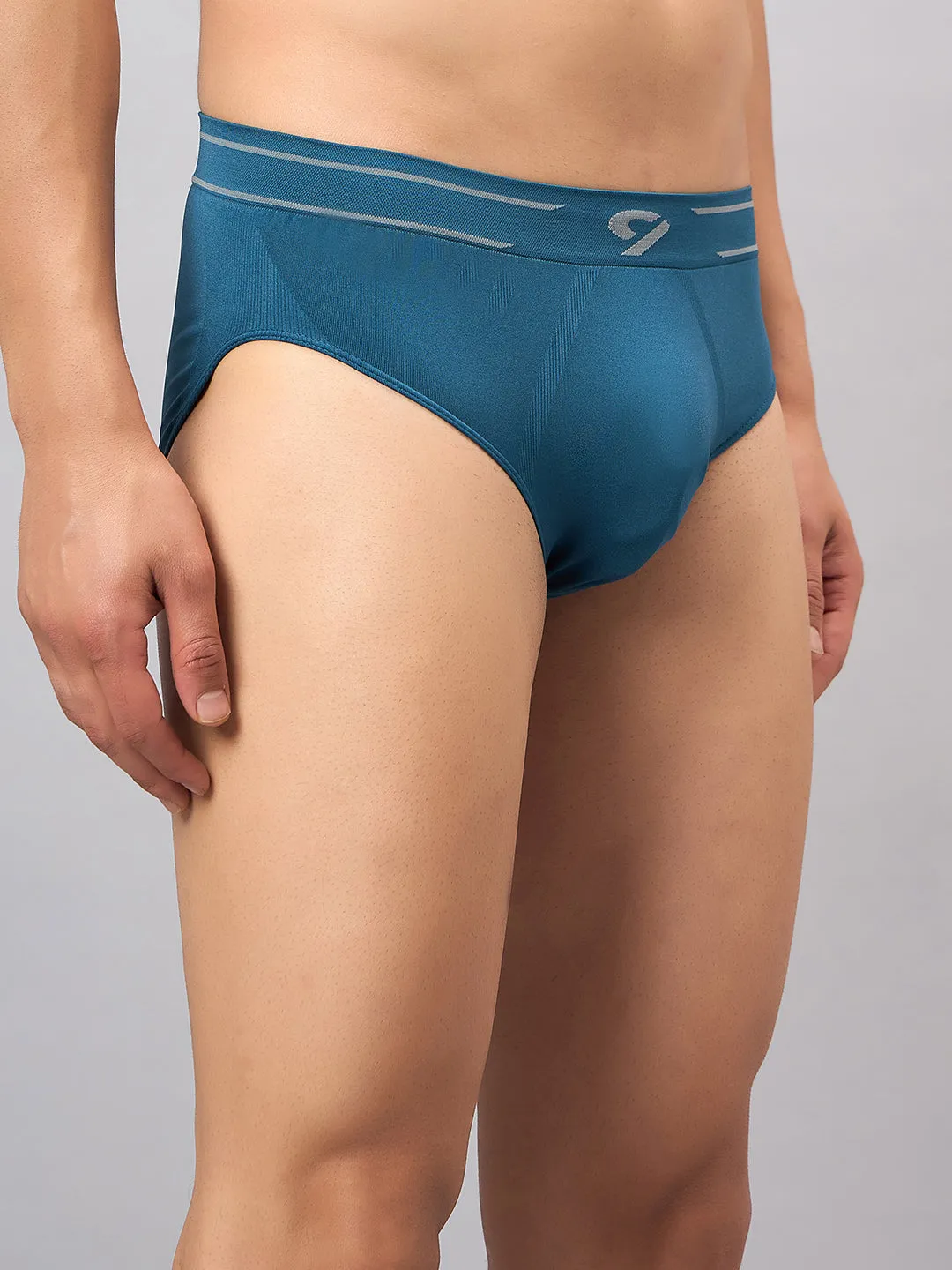 C9 AIRWEAR Solid Seamless Briefs for Men - Legionblue