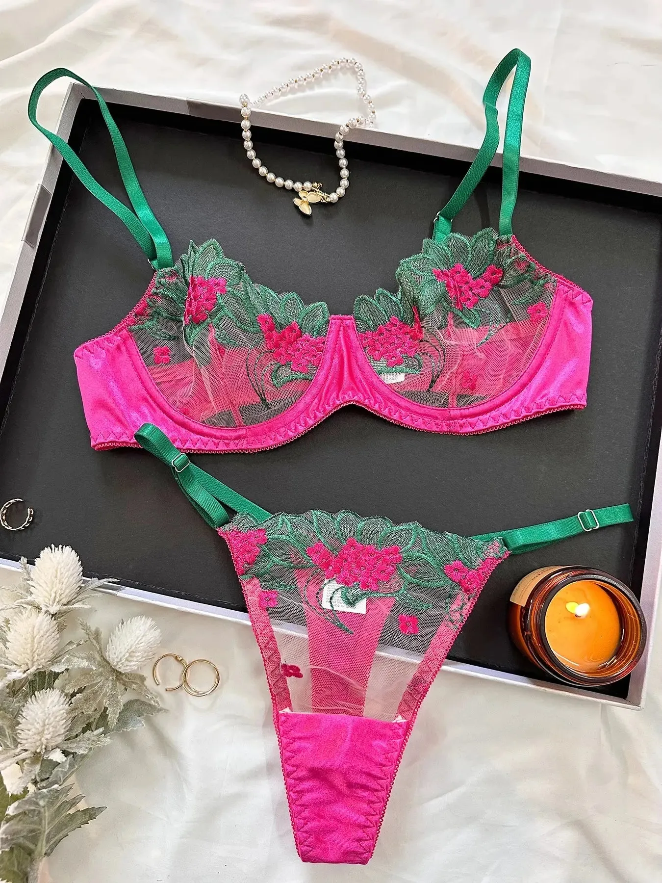 Fancy Luxurious Floral Lace Lingerie Set
