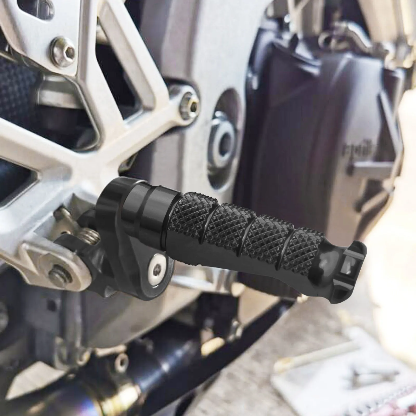 {Front}  Fits Triumph Speed Triple Street Cup R-FIGHT 25mm Adjustable Foot Pegs