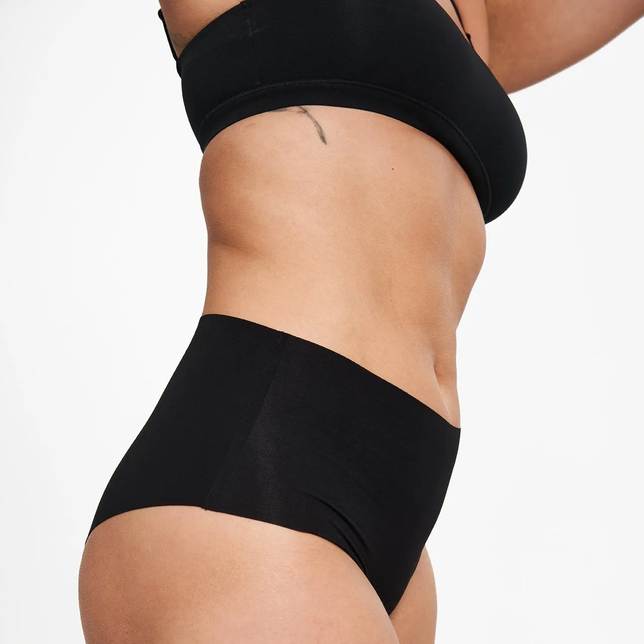 High-Rise Cheeky - Seamless Eco 2.0 - Black