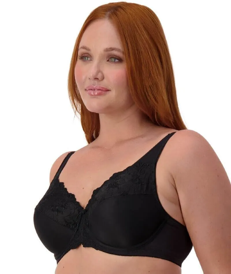 Triumph Embroidered Minimizer Bra - Black