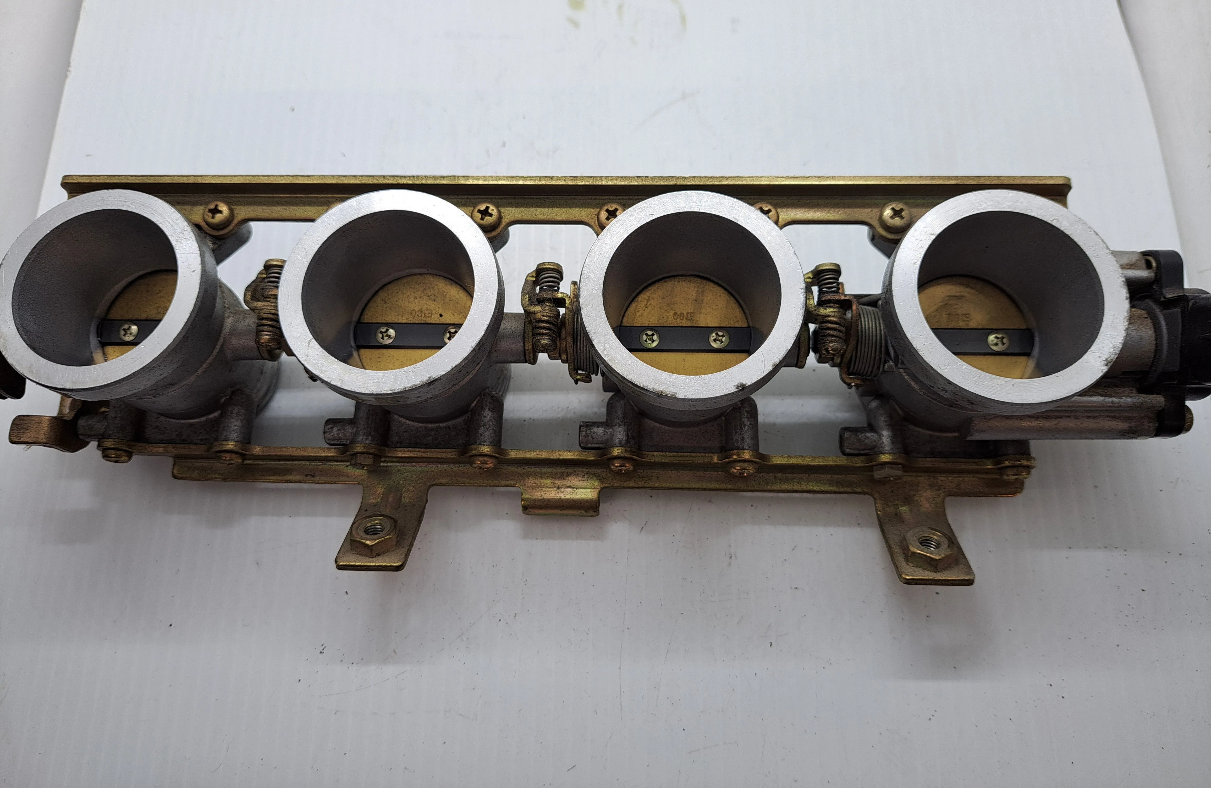 Triumph TT600 Throttle Bodies