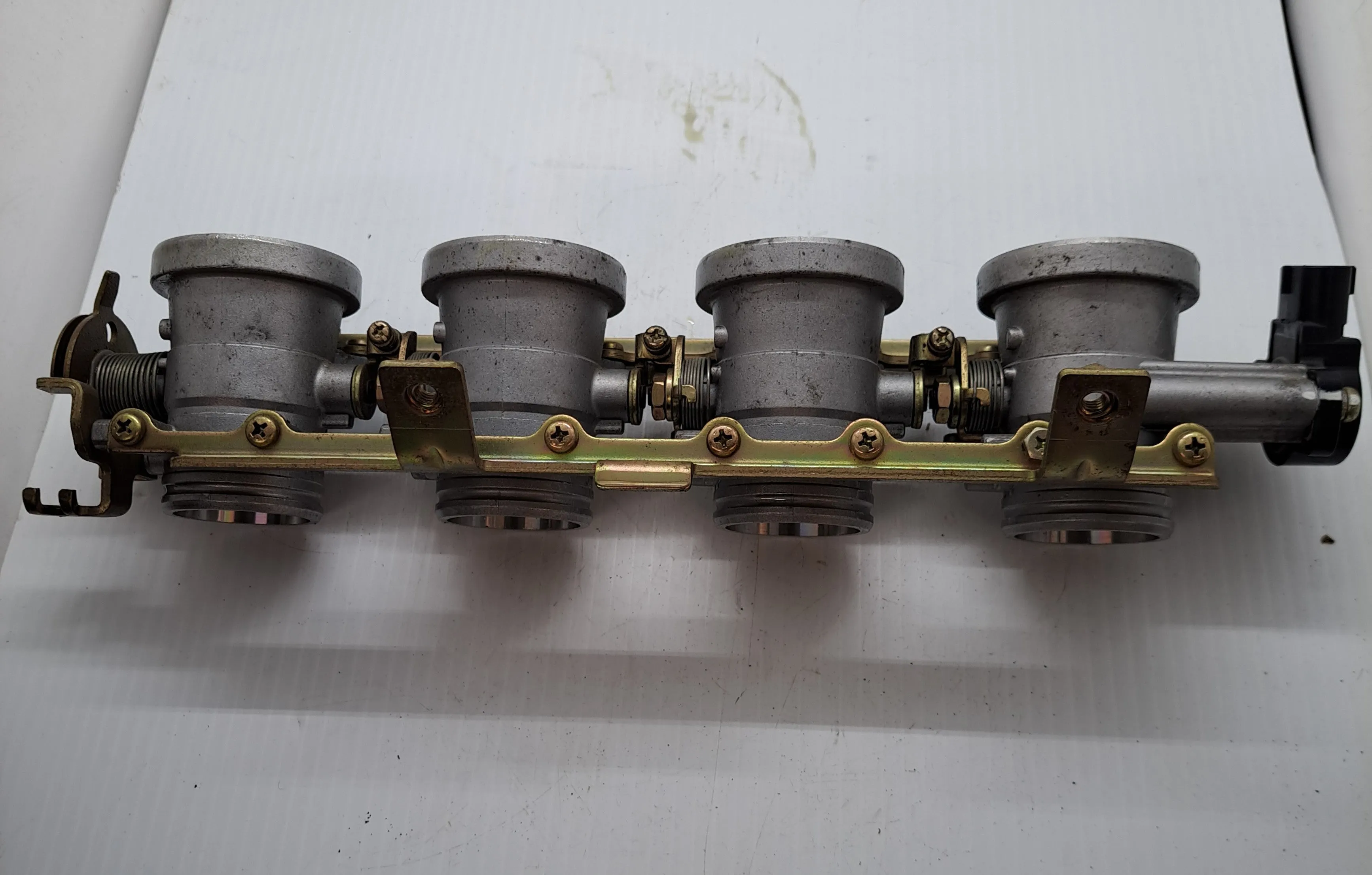 Triumph TT600 Throttle Bodies