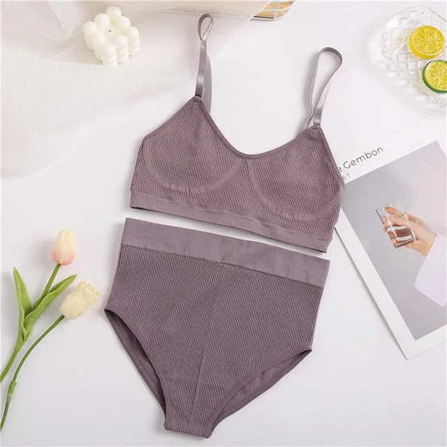Wirefree Bralette & High Waisted Brief