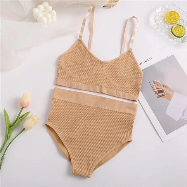 Wirefree Bralette & High Waisted Brief