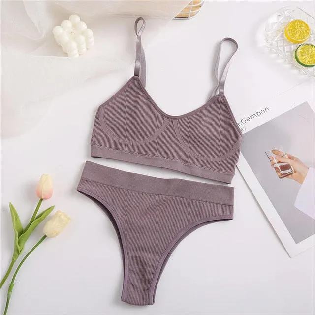 Wirefree Bralette & High Waisted Brief